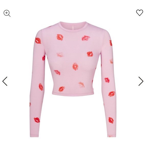 Skims Sleep “Cherry Blossom Lipstick” Set - Picture 5 of 7